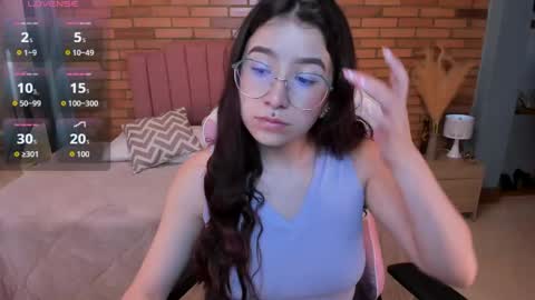 Snapshot of amy_sophiaa chatting on May 19, 2026, 11:27 am Amy sophia 3 online show from May 19, 2026, 11:27 am