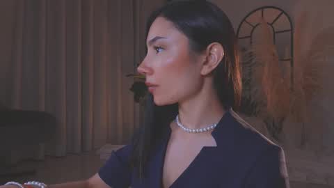 Amy Armstrong online show from September 14, 2025, 12:10 am