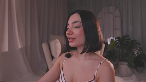 Amy Armstrong online show from April 15, 2026, 11:16 pm