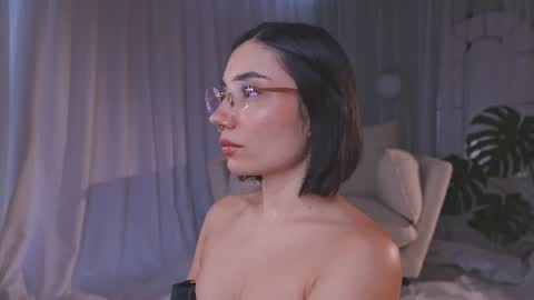Snapshot of amyarmstrong chatting on June 17, 2026, 10:10 pm Amy Armstrong online show from June 17, 2026, 10:10 pm