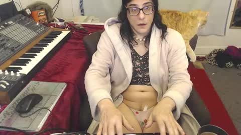 Trashely Gimpson online show from January 19, 2026, 9:02 am