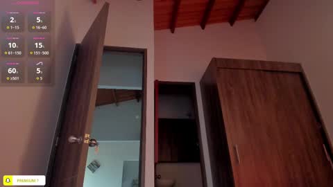 Snapshot of amyharlow_ chatting on October 17, 2025, 1:35 pm Jenn  online show from October 17, 2025, 1:35 pm