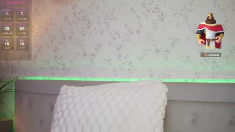  Amy  online show from September 18, 2025, 10:45 pm