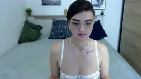 Snapshot of amylexy chatting on September 29, 2025, 4:01 pm Hi there guys My pleasure in your hands pvt is open online show from September 29, 2025, 4:01 pm