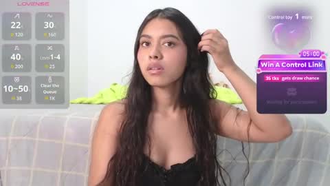 amynovaaa online show from May 21, 2026, 3:24 am