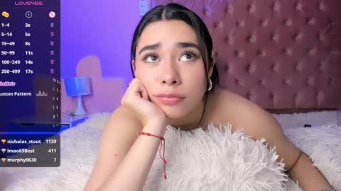 Snapshot of amyolimpo chatting on February 5, 2025, 10:08 am Amy ... Nice to meet u thumb up me please its important online show from February 5, 2025, 10:08 am