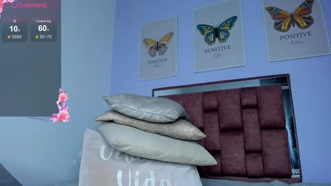 Amy online show from February 1, 2025, 1:44 am