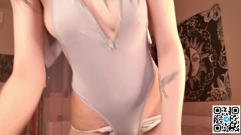 Snapshot of amyskymoon chatting on May 28, 2026, 5:21 pm amyskymoon online show from May 28, 2026, 5:21 pm