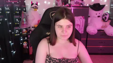 amyvibes online show from October 28, 2025, 8:33 pm