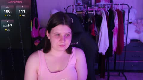 Snapshot of amyvibes chatting on May 15, 2026, 6:59 pm amyvibes online show from May 15, 2026, 6:59 pm