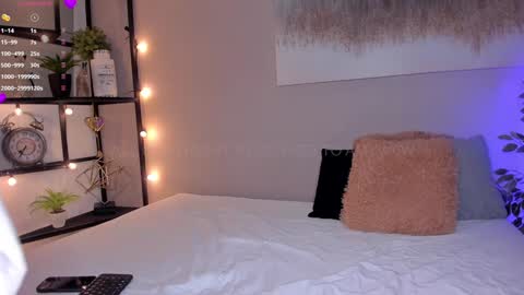 Snapshot of amyw0w chatting on January 9, 2025, 1:02 pm IG amyw0w online show from January 9, 2025, 1:02 pm