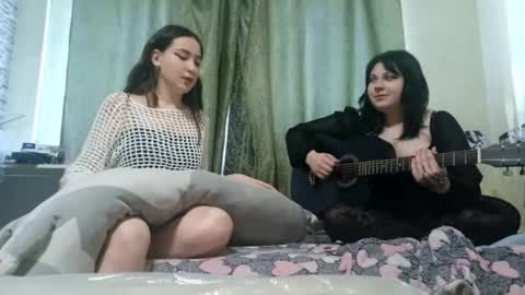 amywinks online show from April 18, 2026, 11:58 am