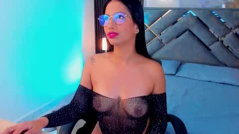 amyy blake  online show from February 13, 2026, 12:01 pm