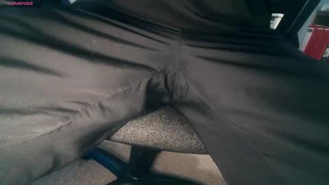 A online show from December 12, 2024, 10:02 am