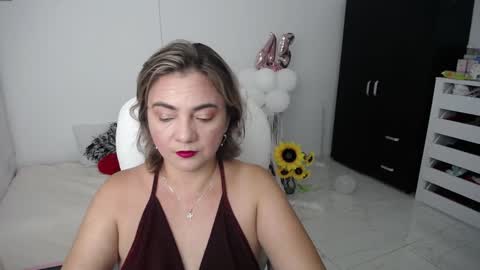 Snapshot of ana_hotmilf chatting on February 1, 2025, 11:16 pm  Ana  online show from February 1, 2025, 11:16 pm