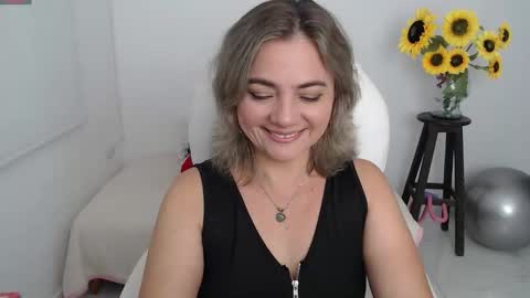 Snapshot of ana_hotmilf chatting on September 8, 2025, 11:15 pm  Ana  online show from September 8, 2025, 11:15 pm