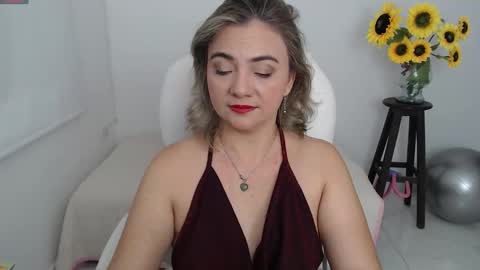 Snapshot of ana_hotmilf chatting on September 11, 2025, 11:05 pm  Ana  online show from September 11, 2025, 11:05 pm