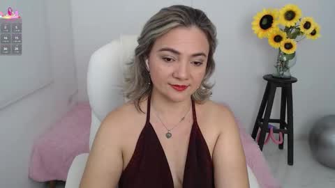 Snapshot of ana_hotmilf chatting on September 18, 2025, 11:51 pm  Ana  online show from September 18, 2025, 11:51 pm