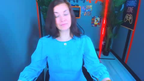 Snapshot of ana_mills chatting on May 11, 2026, 10:10 am Ana online show from May 11, 2026, 10:10 am
