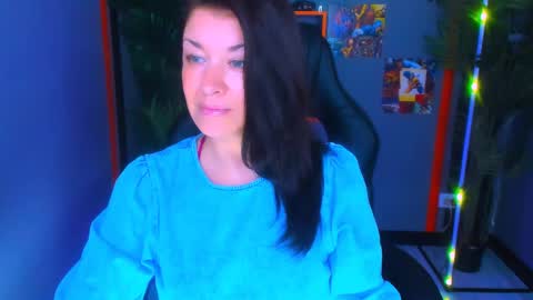 Snapshot of ana_mills chatting on May 14, 2026, 10:00 am Ana online show from May 14, 2026, 10:00 am
