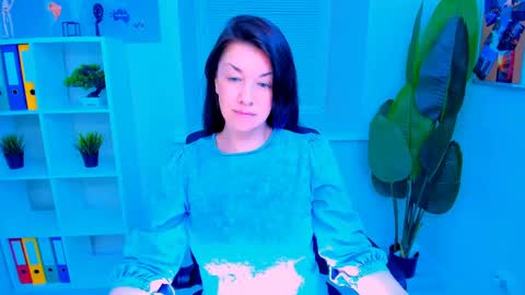 Snapshot of ana_mills chatting on May 21, 2026, 10:11 am Ana online show from May 21, 2026, 10:11 am