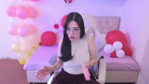 Im anna but you can call me as you want online show from April 9, 2026, 8:25 pm