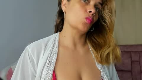 Ana online show from April 10, 2026, 10:03 pm