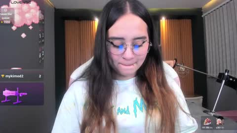 Snapshot of ana_taylor2 chatting on December 27, 2024, 10:16 pm Ana online show from December 27, 2024, 10:16 pm