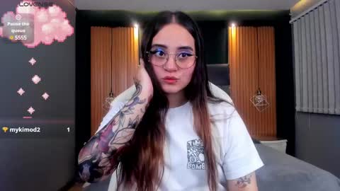 Snapshot of ana_taylor2 chatting on February 5, 2025, 8:35 pm Ana online show from February 5, 2025, 8:35 pm