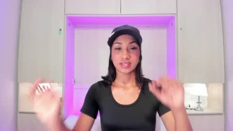 anaacollins_ online show from June 17, 2026, 11:34 am