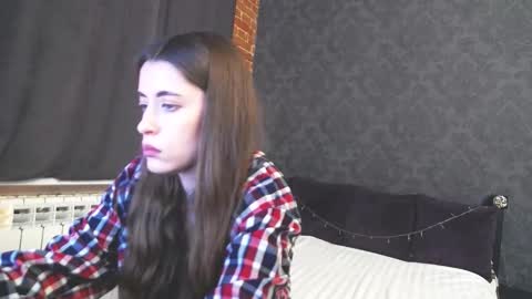 Anna online show from December 16, 2025, 1:05 pm