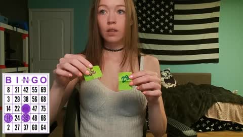 Anabelleleigh online show from March 27, 2026, 1:22 am