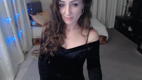 Snapshot of anabelsweet chatting on October 8, 2025, 12:19 am Milana online show from October 8, 2025, 12:19 am