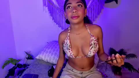 Snapshot of anais_tgn chatting on October 19, 2025, 12:28 pm anais_tgn online show from October 19, 2025, 12:28 pm