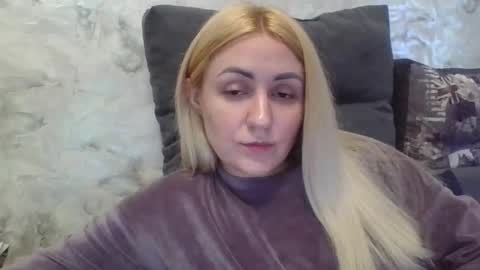 analqueen2024 online show from April 19, 2026, 1:32 pm