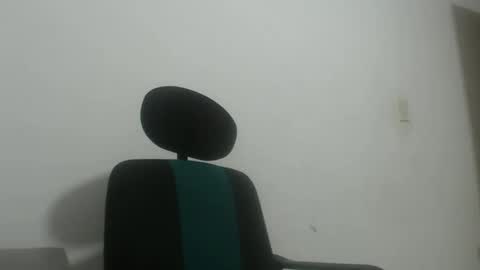 analy_hot online show from October 8, 2025, 12:14 pm