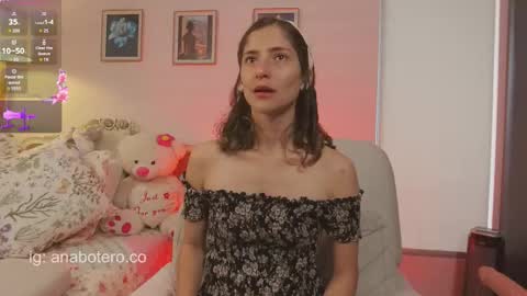 Ana Mara Botero online show from November 5, 2025, 7:58 pm