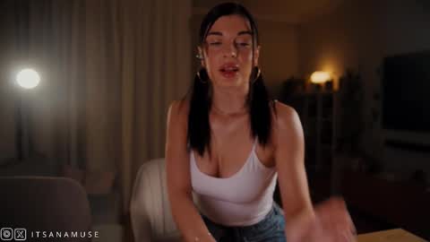 Ana online show from January 18, 2026, 8:56 pm