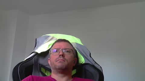 Snapshot of anarchox chatting on September 12, 2025, 1:44 pm Andi online show from September 12, 2025, 1:44 pm