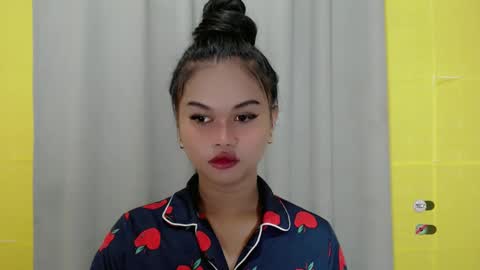 Snapshot of anaruru_ chatting on January 12, 2025, 6:06 am ANA online show from January 12, 2025, 6:06 am