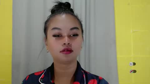 Snapshot of anaruru_ chatting on January 14, 2025, 10:59 am ANA online show from January 14, 2025, 10:59 am