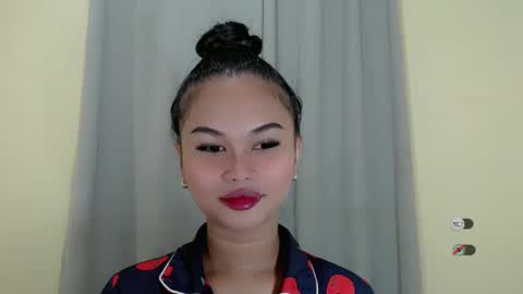 Snapshot of anaruru_ chatting on February 13, 2025, 3:35 pm ANA online show from February 13, 2025, 3:35 pm