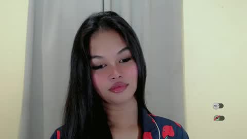 Snapshot of anaruru_ chatting on March 7, 2025, 6:43 pm ANA online show from March 7, 2025, 6:43 pm