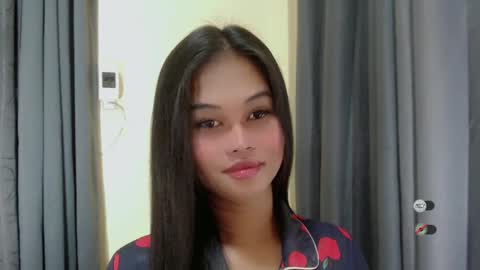 Snapshot of anaruru_ chatting on March 10, 2025, 5:43 am ANA online show from March 10, 2025, 5:43 am