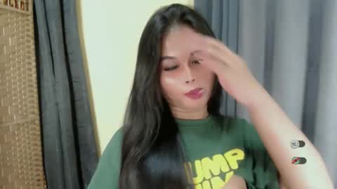 Snapshot of anaruru_ chatting on September 11, 2025, 4:51 pm ANA online show from September 11, 2025, 4:51 pm