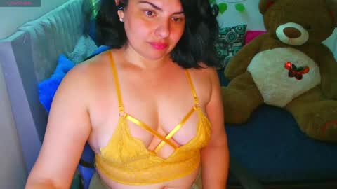 Ana online show from May 15, 2026, 2:02 pm