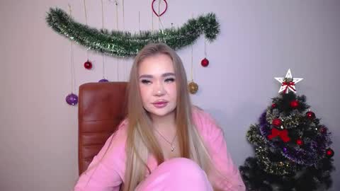Snapshot of anastacyyellig chatting on December 15, 2025, 10:36 pm anastacyyellig online show from December 15, 2025, 10:36 pm