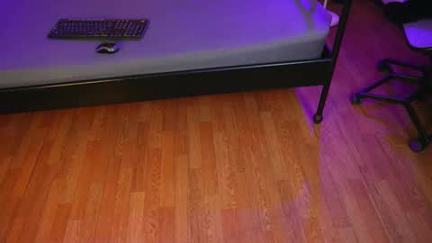 anaya_olyx online show from September 16, 2025, 7:31 am