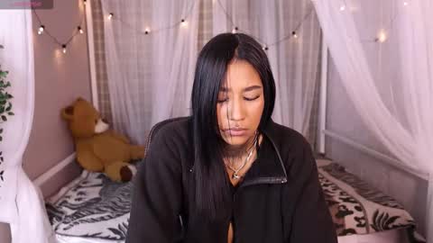 anaya_olyx online show from October 30, 2025, 5:31 am