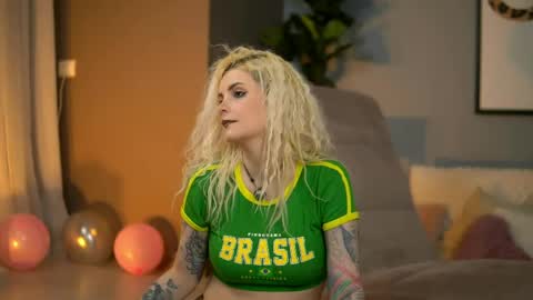 Rosse online show from April 21, 2026, 9:48 am